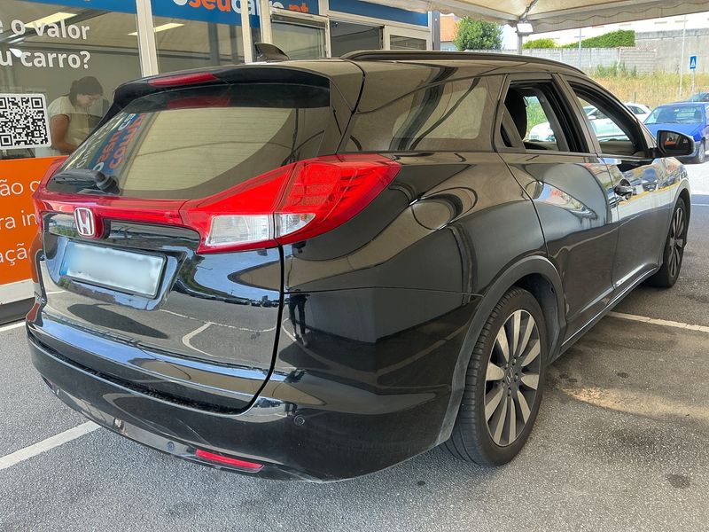 Honda Civic 1.6 DTEC Elegance — zdjęcie 6