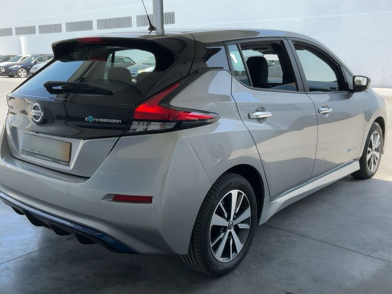 Nissan Leaf electric drive 110 kW Acenta — zdjęcie 6