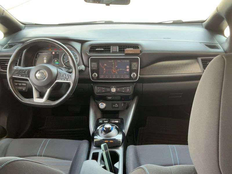 Nissan Leaf electric drive 110 kW Acenta — zdjęcie 12