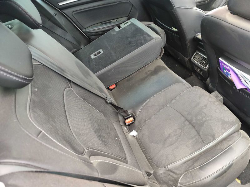 Renault Megane 1.6 E-Tech Hybrid Zen — zdjęcie 12
