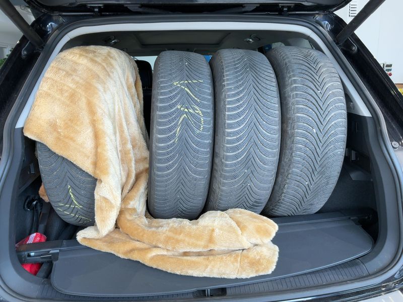 Volkswagen Tiguan Allspace 2.0 TSI Highline 4Motion — zdjęcie 10