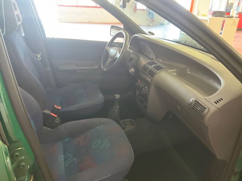Fiat Punto 1.2 60 Cult — zdjęcie 3