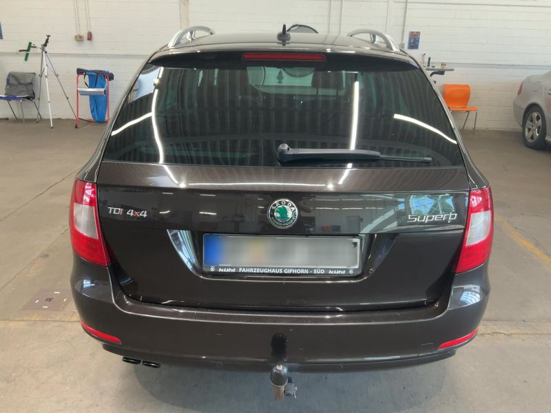Skoda Superb 2.0 TDI Elegance 4x4 2012 – снимка 7
