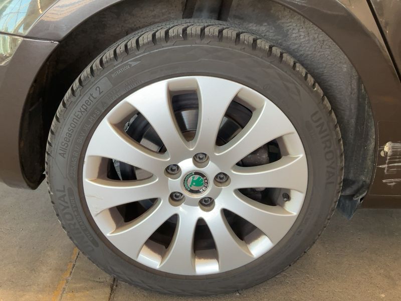Skoda Superb 2.0 TDI Elegance 4x4 2012 – снимка 9