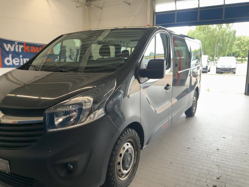 Opel Vivaro 1.6 CDTI Biturbo Combi L2H1 2,9t — zdjęcie 2