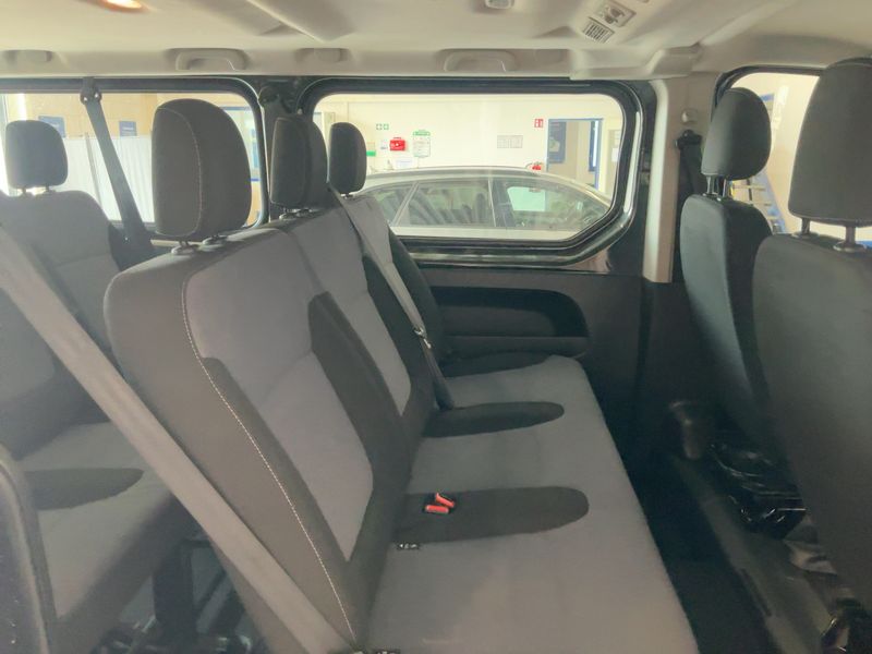 Opel Vivaro 1.6 CDTI Biturbo Combi L2H1 2,9t — zdjęcie 14