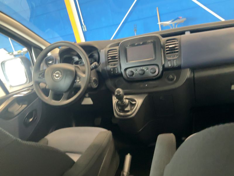 Opel Vivaro 1.6 CDTI Biturbo Combi L2H1 2,9t — zdjęcie 12