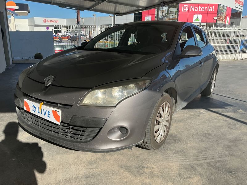 Renault Megane 1.5 dCi Tomtom Edition — zdjęcie 1