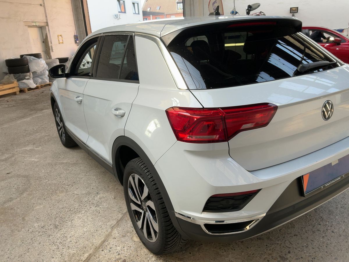 Volkswagen T-Roc 2021 — photo 7