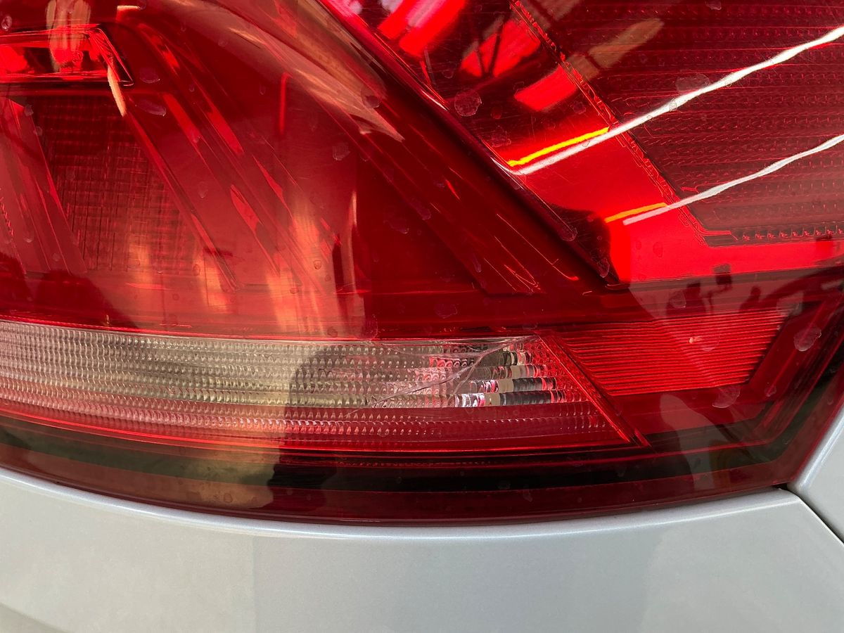 Volkswagen T-Roc 2021 — photo 28