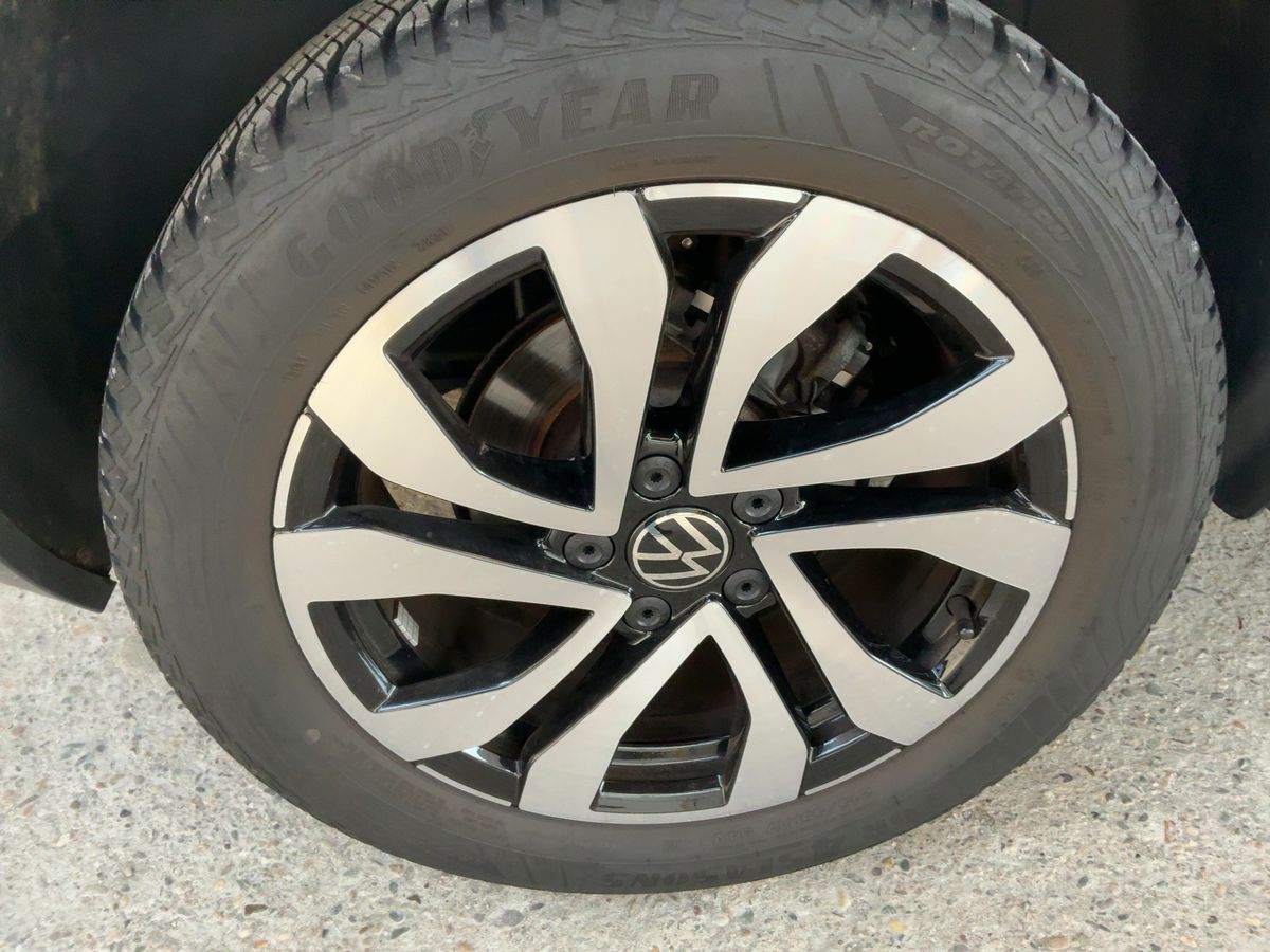 Volkswagen T-Roc 2021 — photo 10