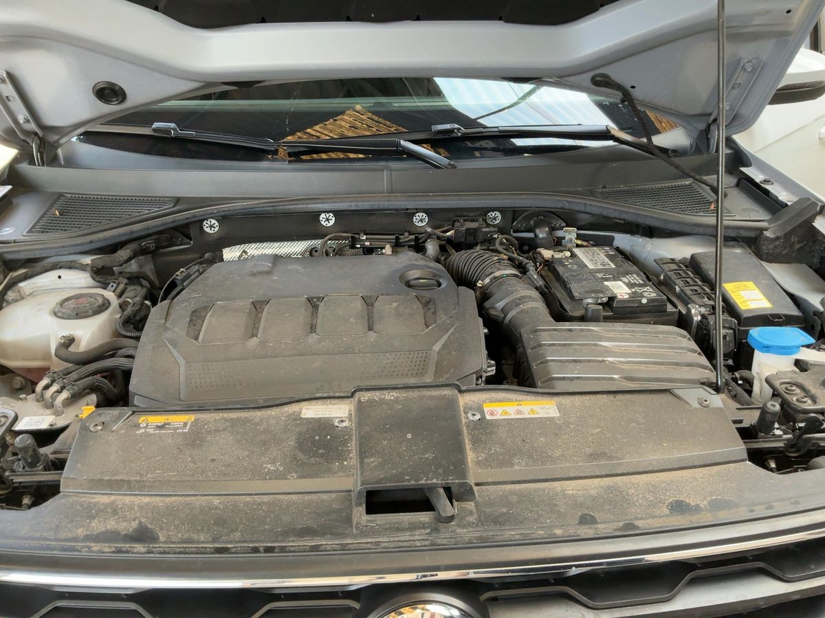 Volkswagen T-Roc 2021 — photo 29
