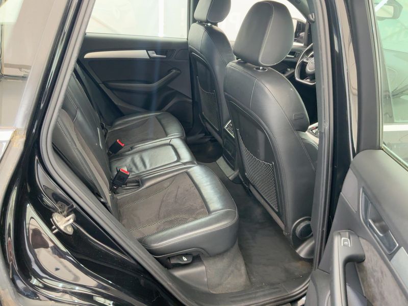 Audi Q5 2.0 TDI quattro — zdjęcie 14
