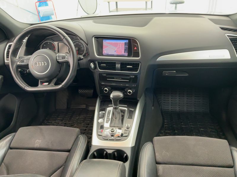 Audi Q5 2.0 TDI quattro — zdjęcie 12