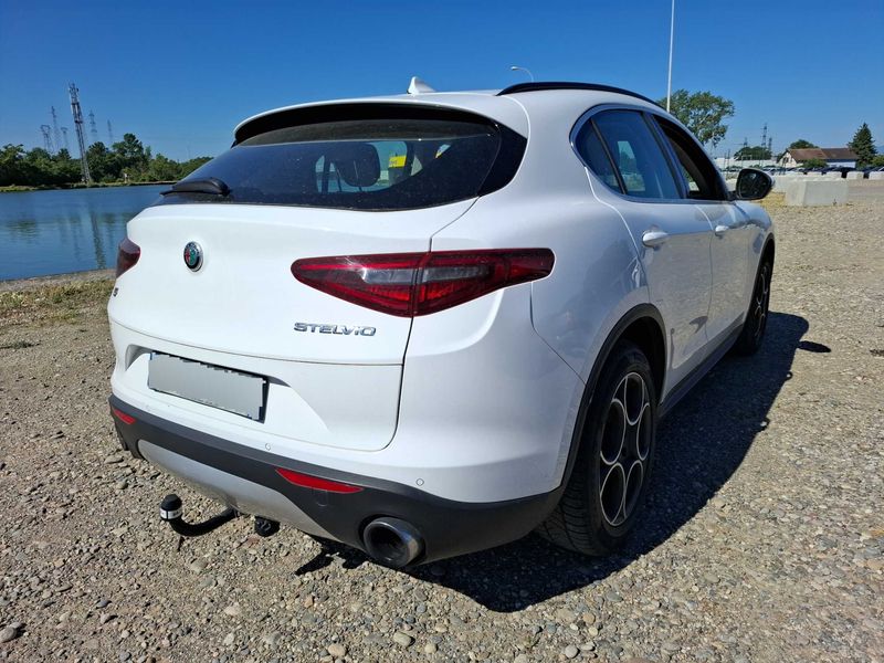 Alfa Romeo Stelvio 2.0 Turbo Super Q4 — zdjęcie 5