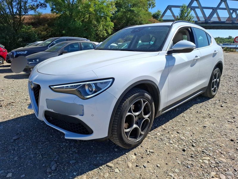 Alfa Romeo Stelvio 2.0 Turbo Super Q4 — zdjęcie 2