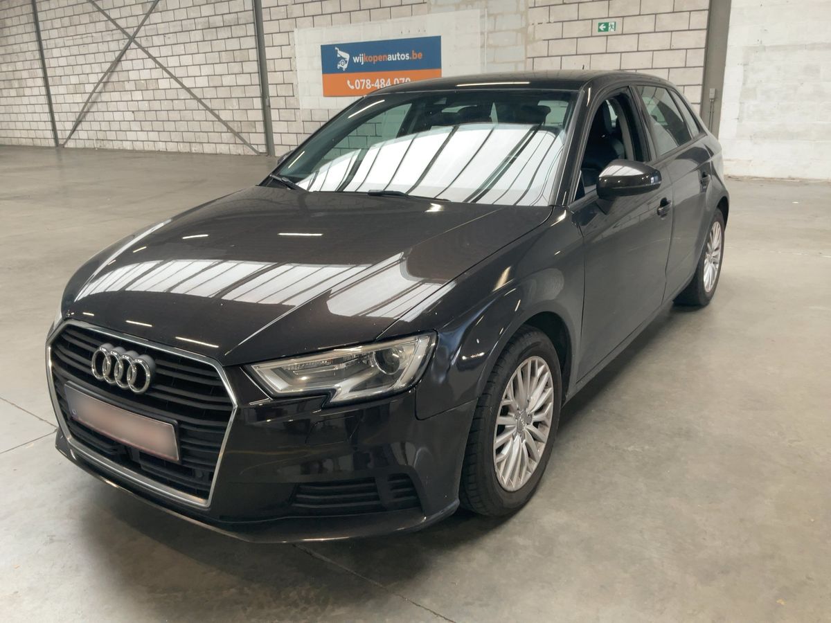 Audi A3 2017 — photo 1