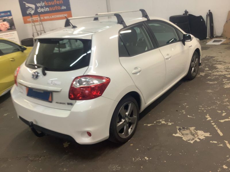 Toyota Auris 1.8 Hybrid Travel — zdjęcie 6