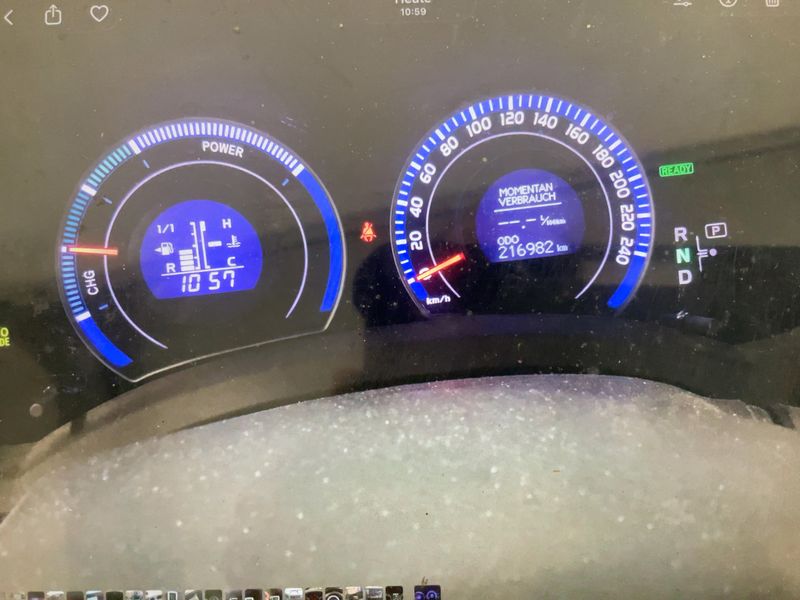 Toyota Auris 1.8 Hybrid Travel — zdjęcie 13