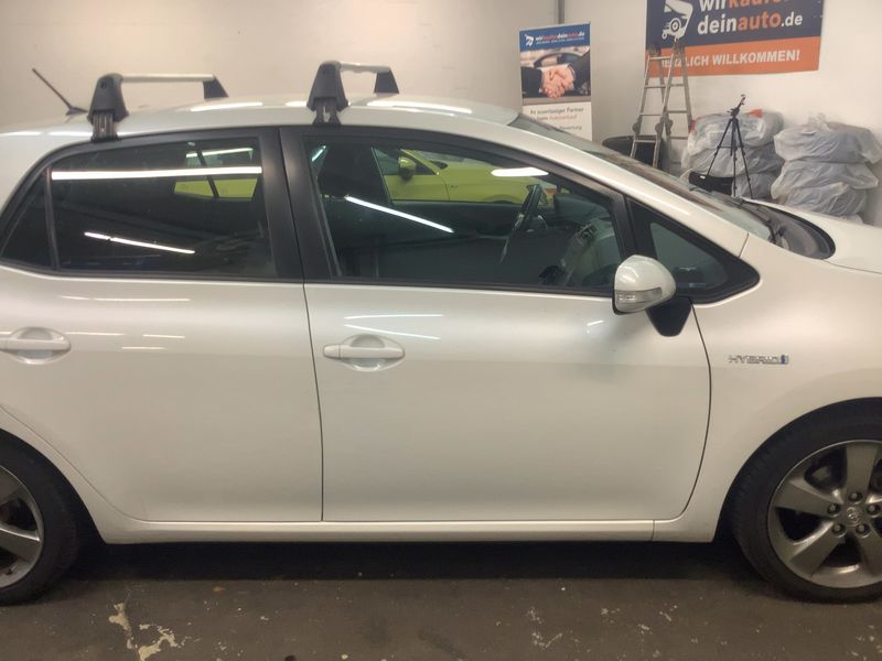 Toyota Auris 1.8 Hybrid Travel — zdjęcie 7