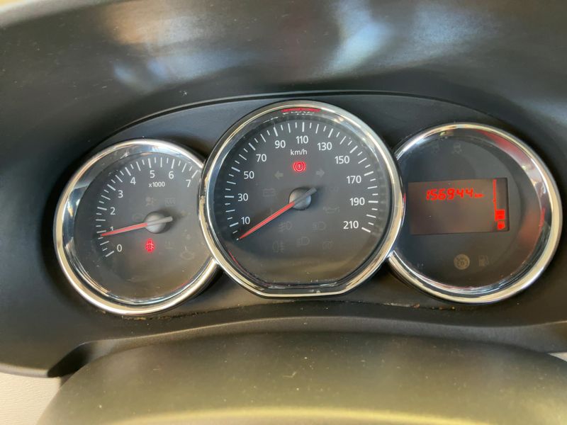 Dacia Lodgy 1.5 dCi Diesel Laureate — zdjęcie 13