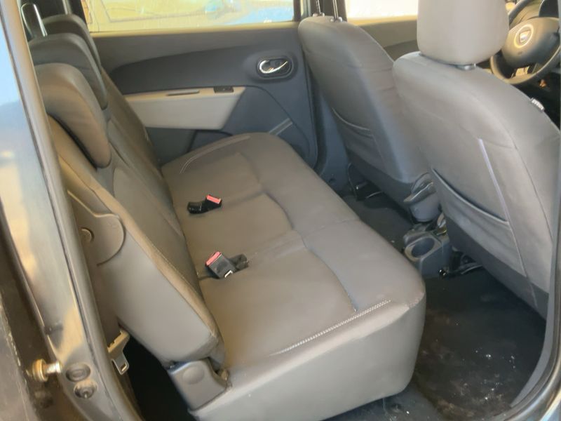 Dacia Lodgy 1.5 dCi Diesel Laureate — zdjęcie 14