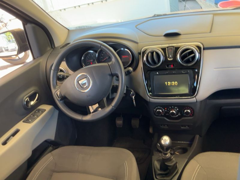Dacia Lodgy 1.5 dCi Diesel Laureate — zdjęcie 12