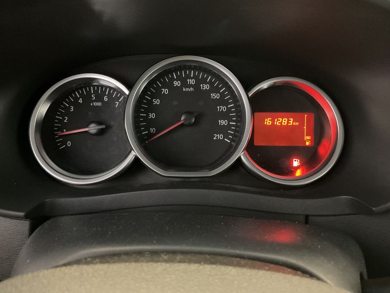 Dacia Lodgy 1.5 Blue dCi Essentiel — zdjęcie 13