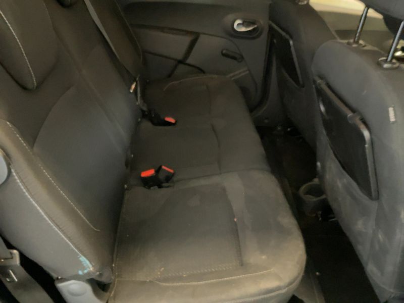 Dacia Lodgy 1.5 Blue dCi Essentiel — zdjęcie 14