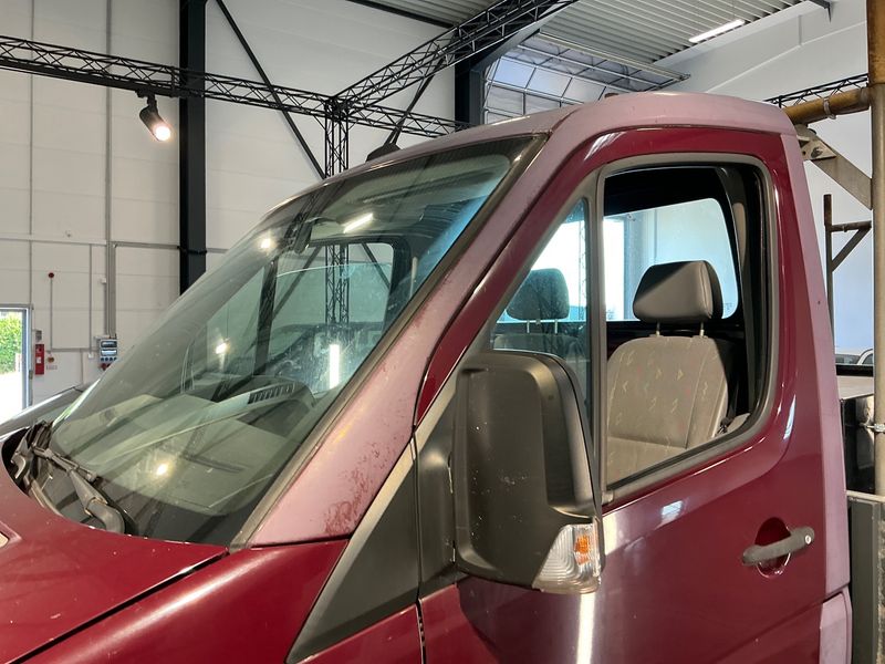 Volkswagen Crafter 2.5 TDI DPF Pritsche 35 mittlerer Radstand 2010 – снимка 28