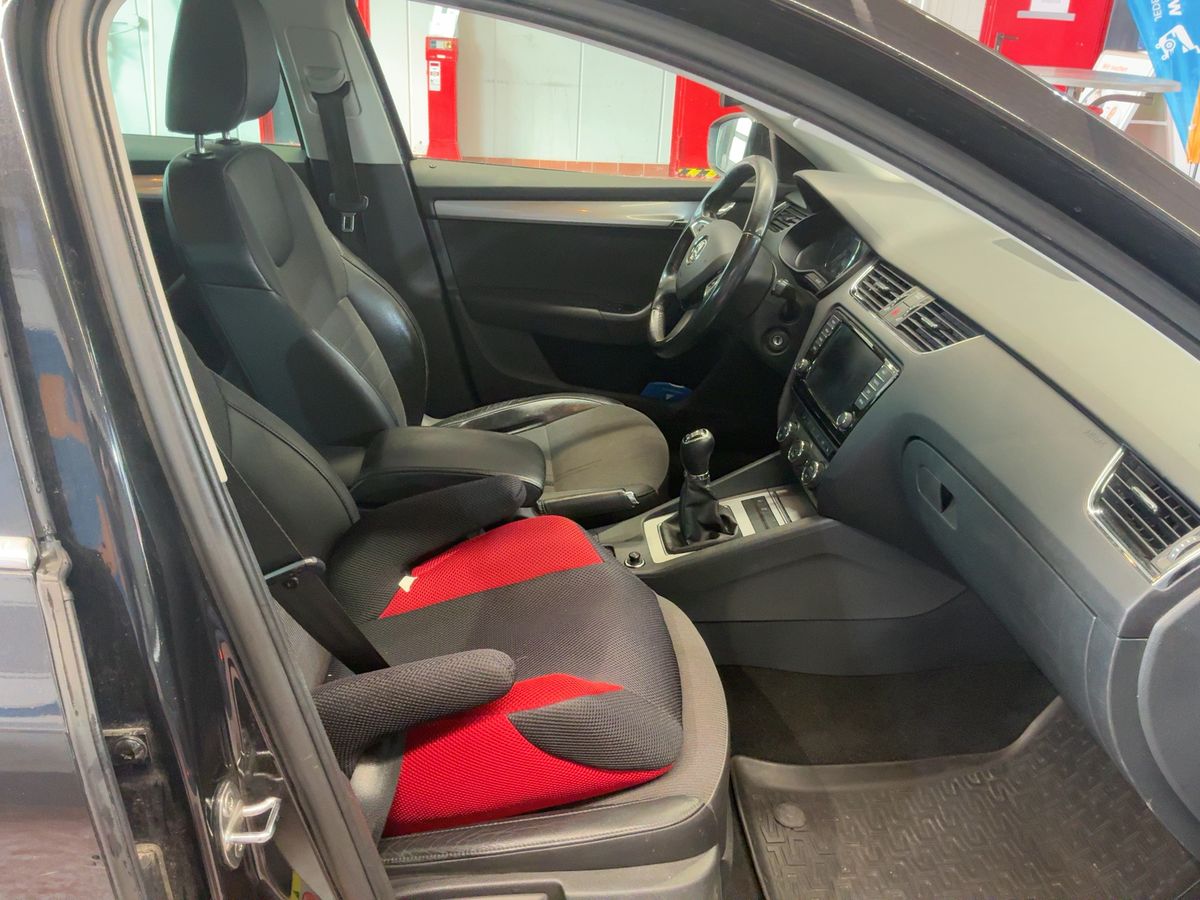 Skoda Octavia 2013 — photo 18