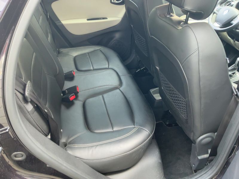 Renault Captur 1.2 TCe Initiale Paris — zdjęcie 14