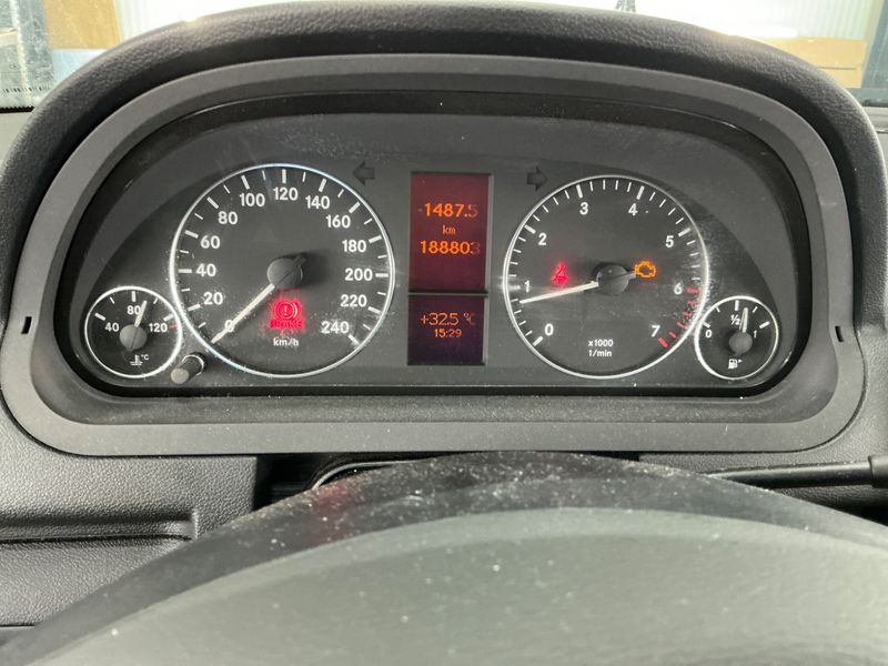 Mercedes-Benz A-Klasse A 160 Avantgarde — zdjęcie 4
