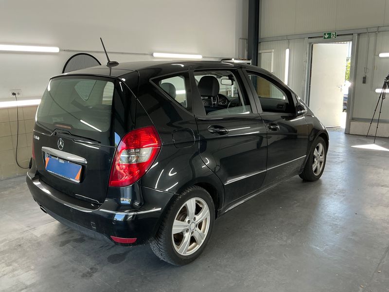 Mercedes-Benz A-Klasse A 160 Avantgarde — zdjęcie 2