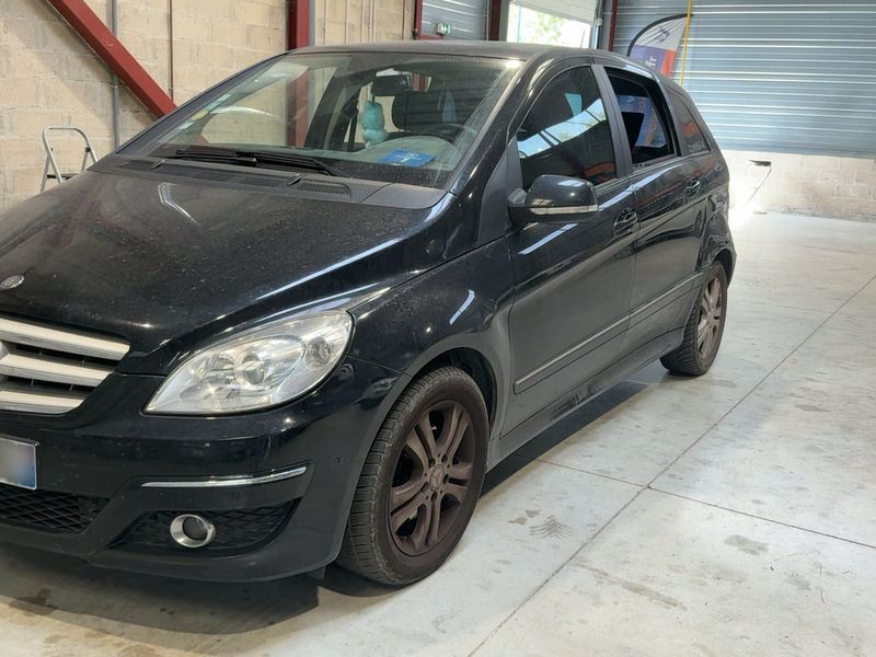 Mercedes-Benz B-Klasse B 200 CDI Standard — zdjęcie 2