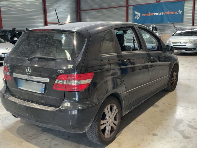 Mercedes-Benz B-Klasse B 200 CDI Standard — zdjęcie 6