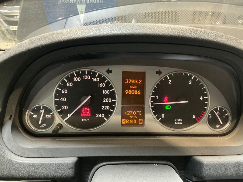 Mercedes-Benz B-Klasse B 200 CDI Standard — zdjęcie 13