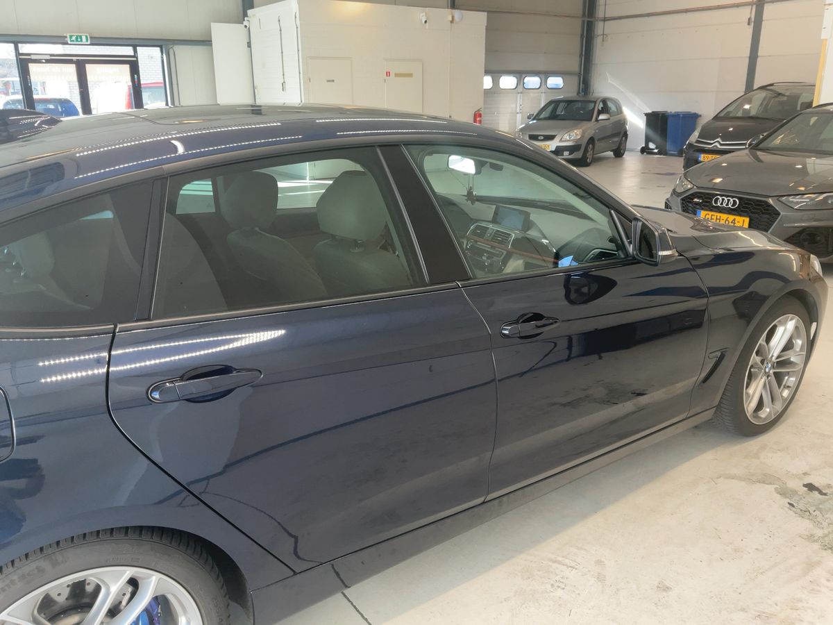 BMW 3er 2017 — photo 11