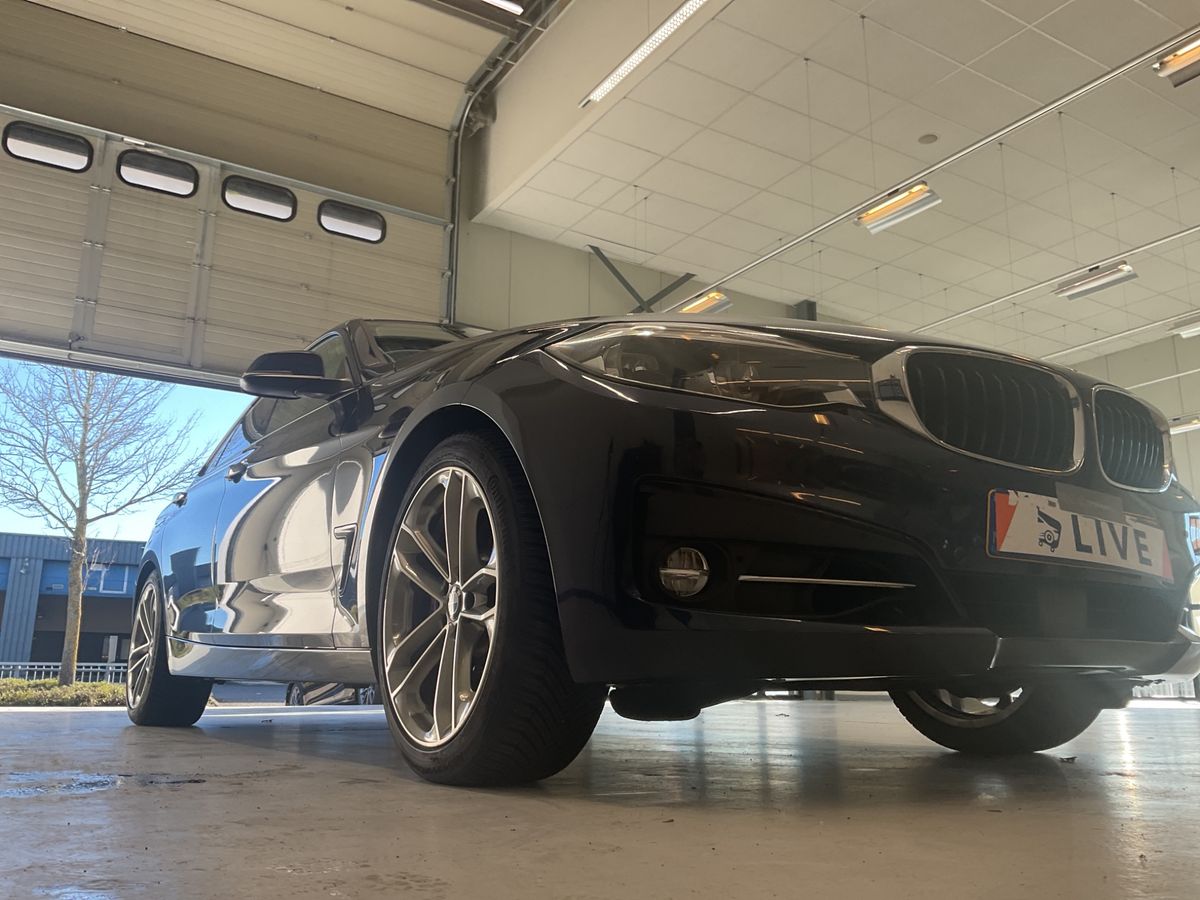 BMW 3er 2017 — photo 24