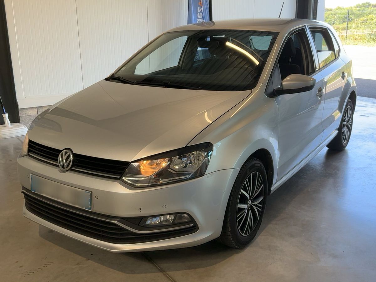 Volkswagen Polo 2017 — photo 1