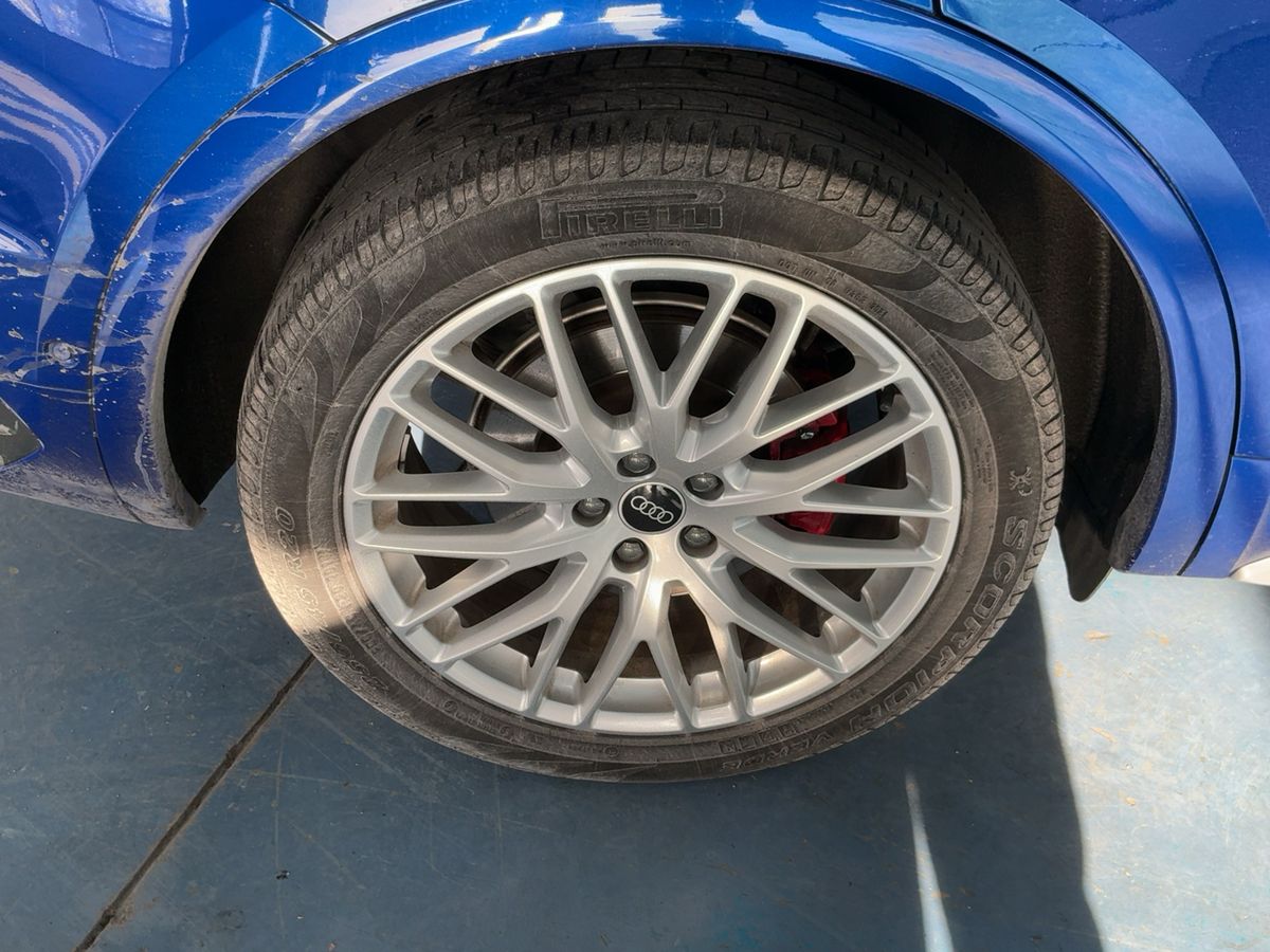 Audi Q5 2021 — photo 10