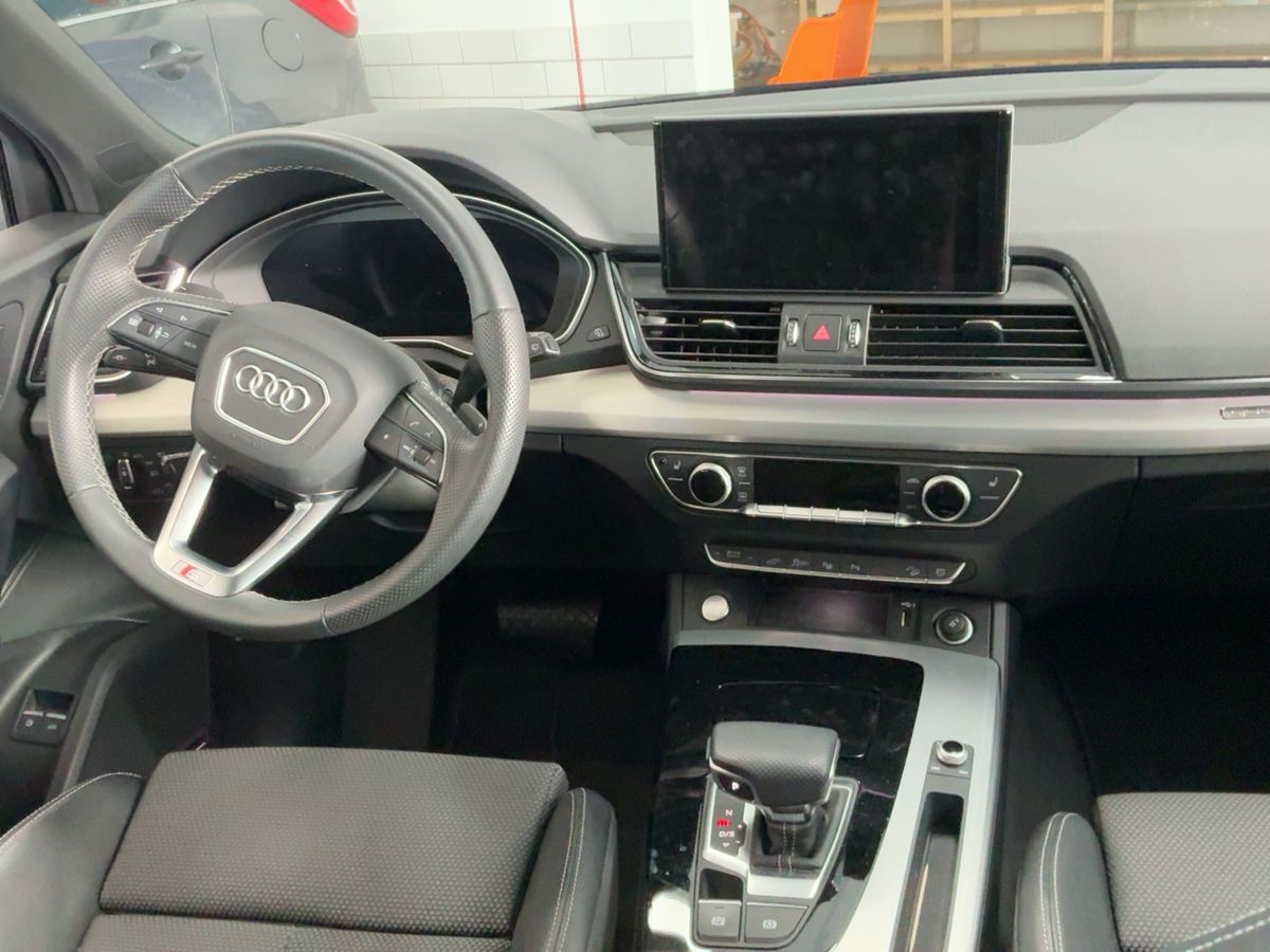 Audi Q5 2021 — photo 18