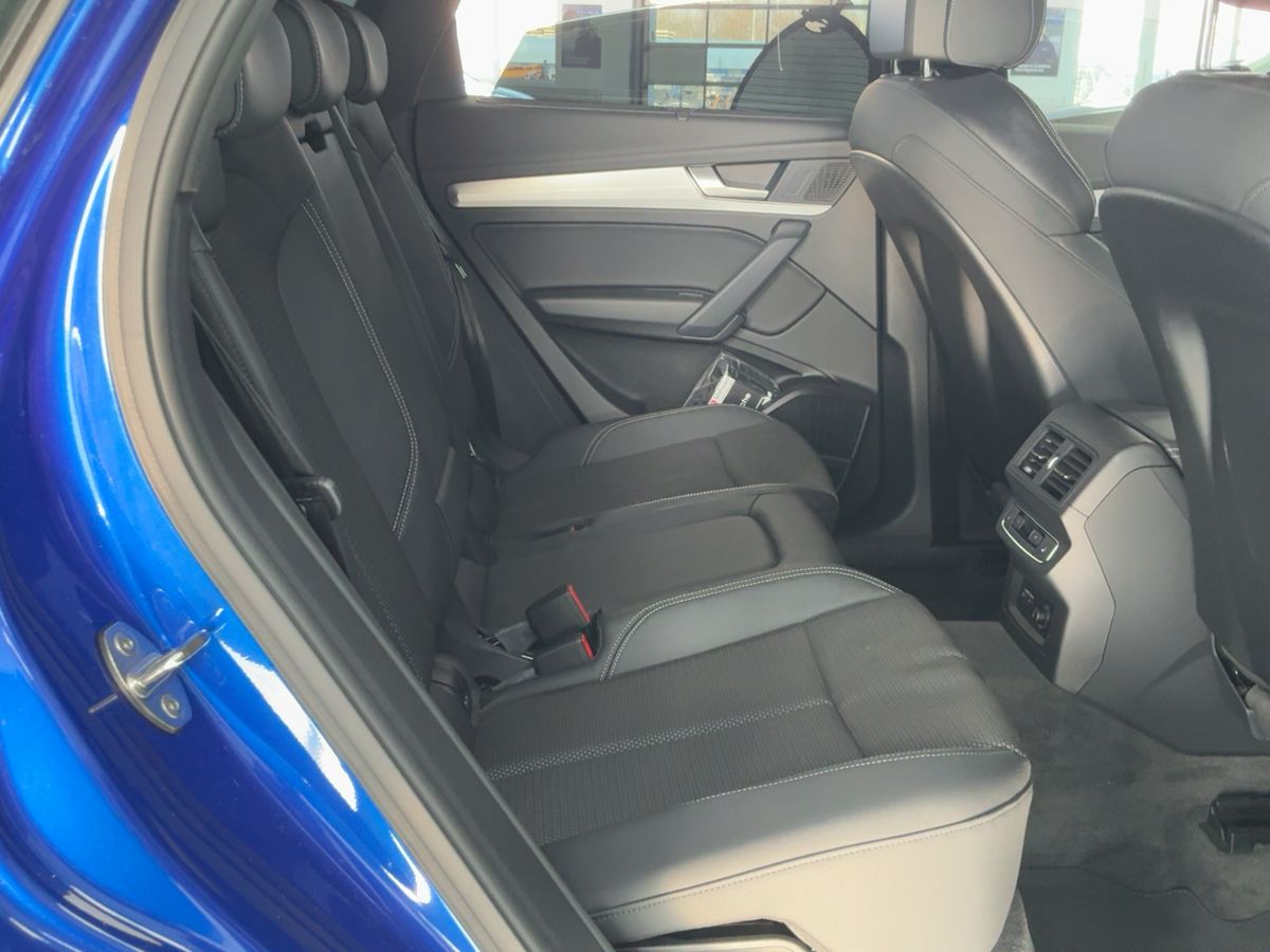 Audi Q5 2021 — photo 20