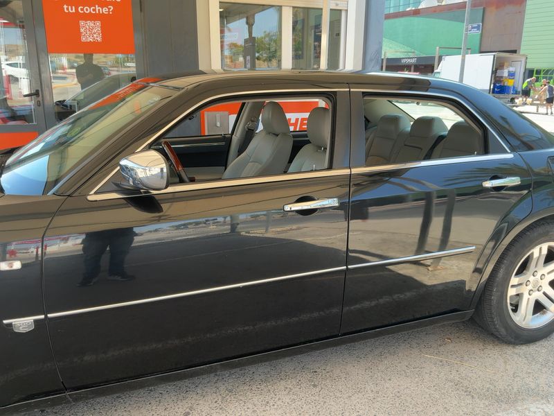 Chrysler 300 C 3.0 CRD — zdjęcie 4
