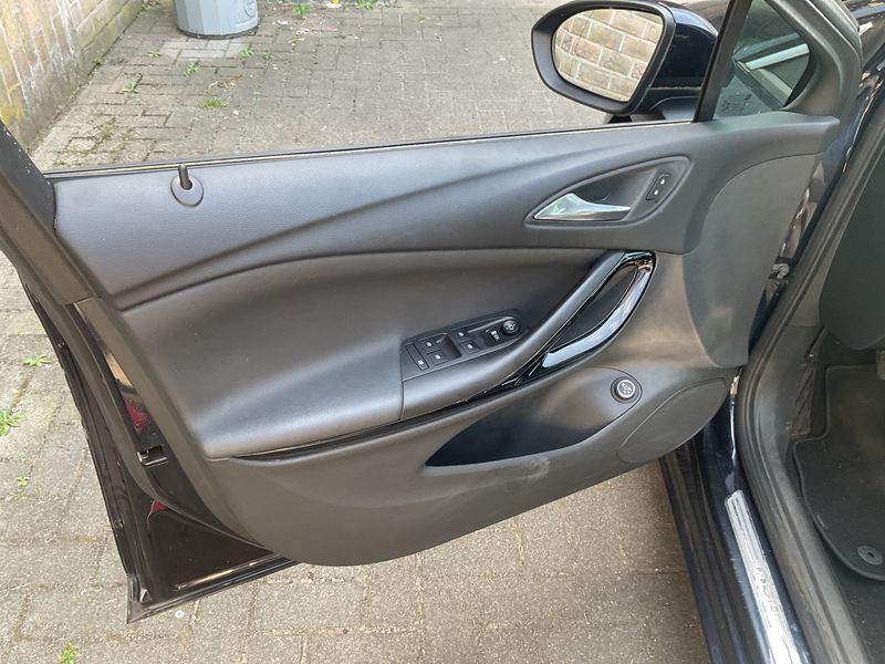 Opel Astra 1.4 SIDI Turbo Elite Start/Stop 2019 – снимка 27