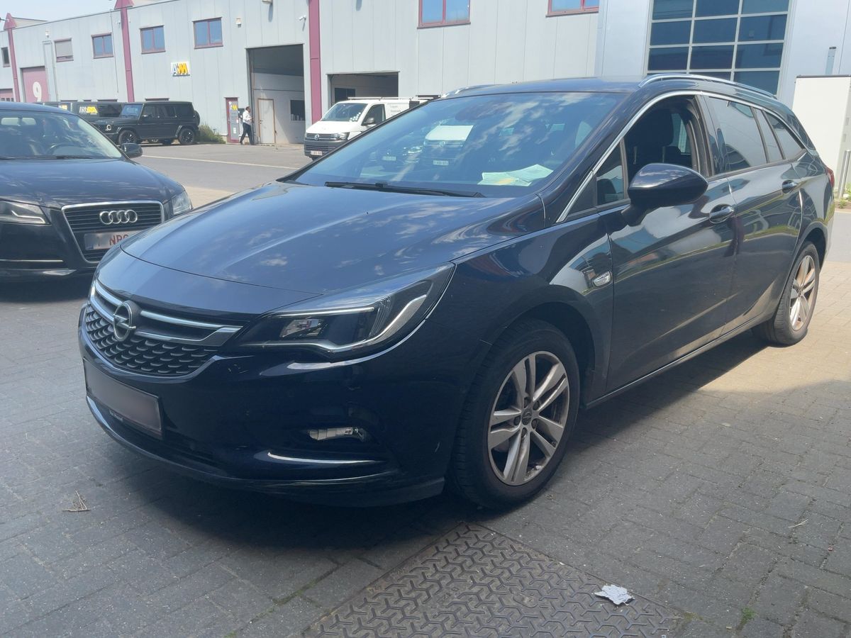 Opel Astra 2019 — photo 1
