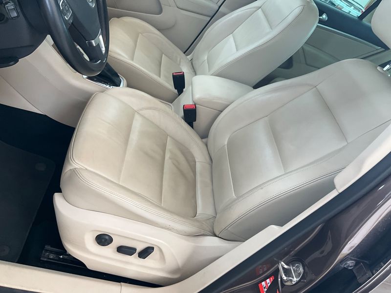 Volkswagen Tiguan 2.0 TDI Sport & Style 4Motion 2012 – снимка 31