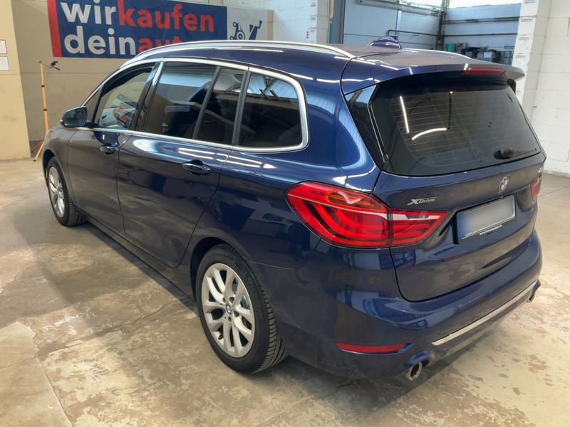 BMW 2er 220d Gran Tourer xDrive Luxury Line 2018 – снимка 6