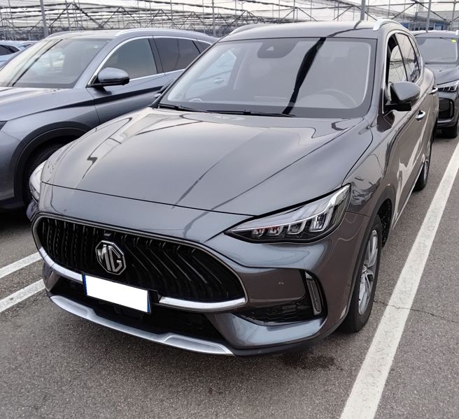 MG HS 1.5 Comfort — zdjęcie 2