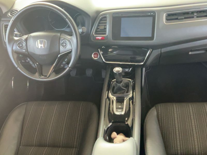 Honda HR-V 1.5 i-VTEC Executive — zdjęcie 12